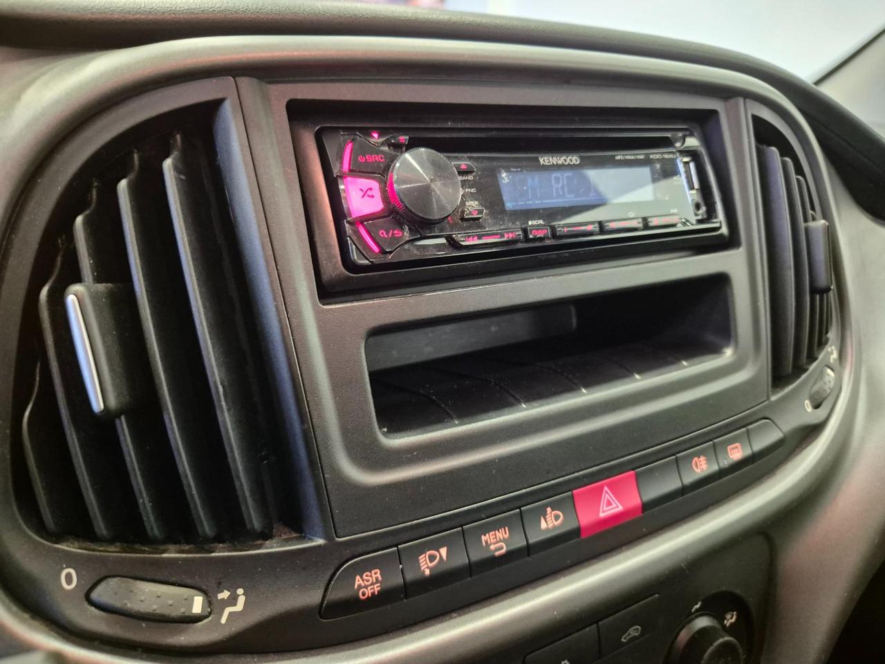 Fiat Doblo 1.4 16v Pop 95cv -NEOPATENTATI - UNIPROPRIETARIO - Sens. Park.