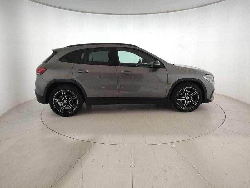 Mercedes-Benz GLA 200 d Premium auto