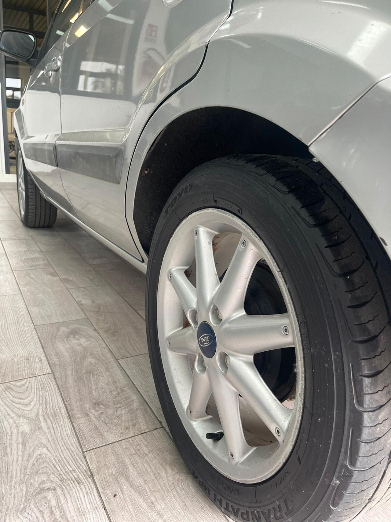 Ford Fusion 1.4 TDCi 5p. Collection