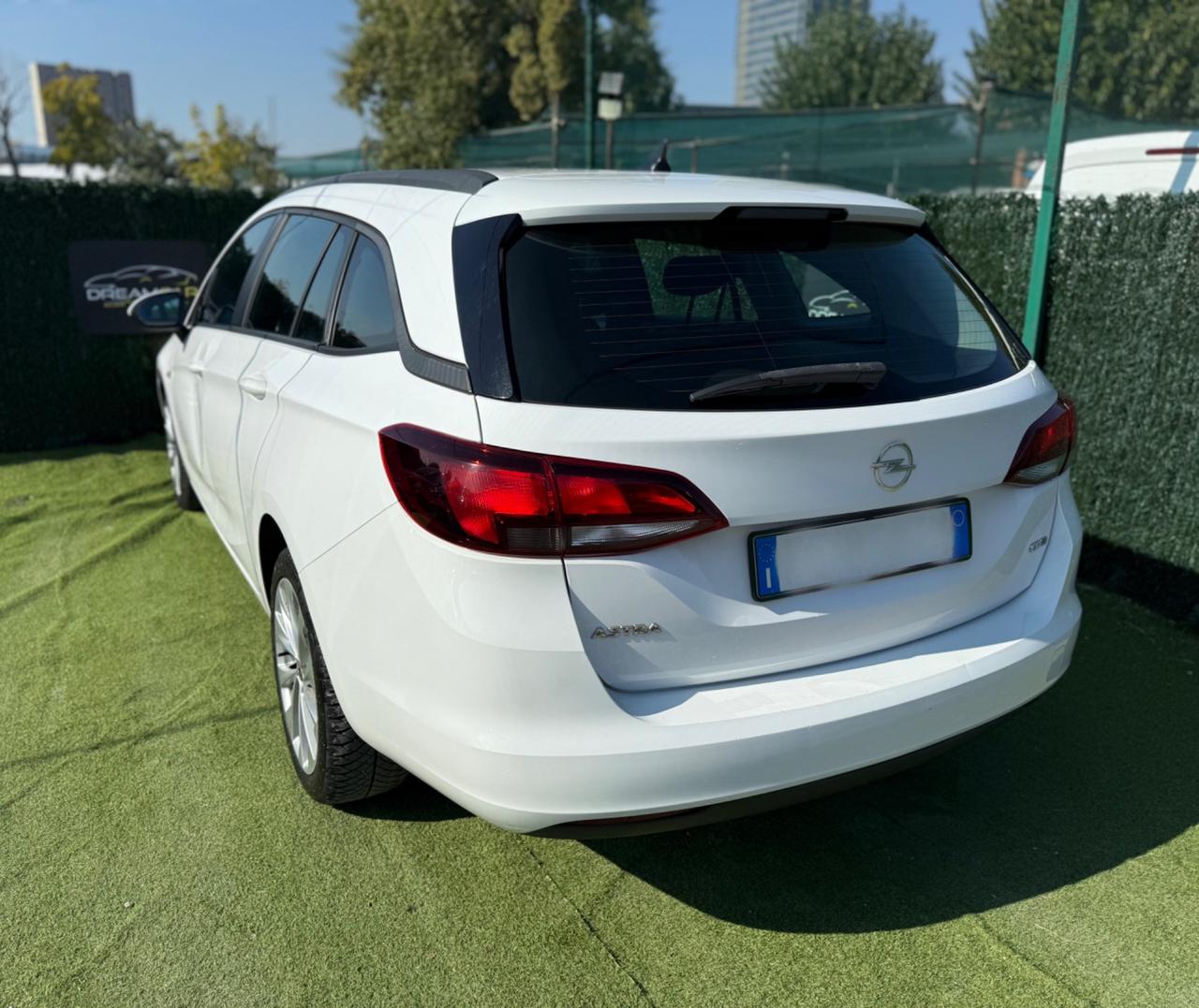Opel ASTRA 2016 1.6 DIESEL FARI LED NAVI FULL OPTIONAL