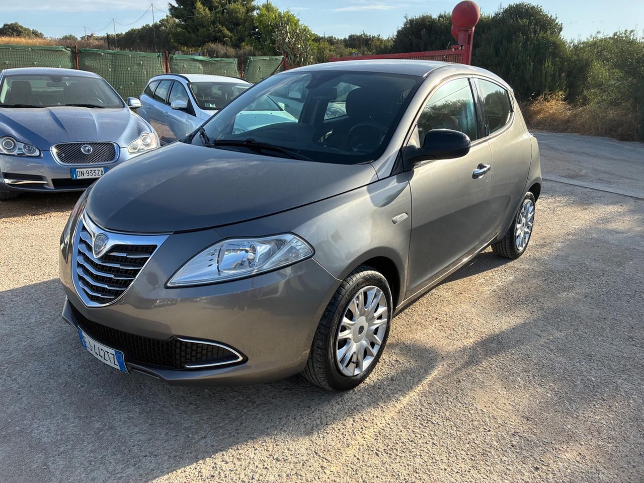 Lancia Ypsilon 1.2 69 CV Platinum