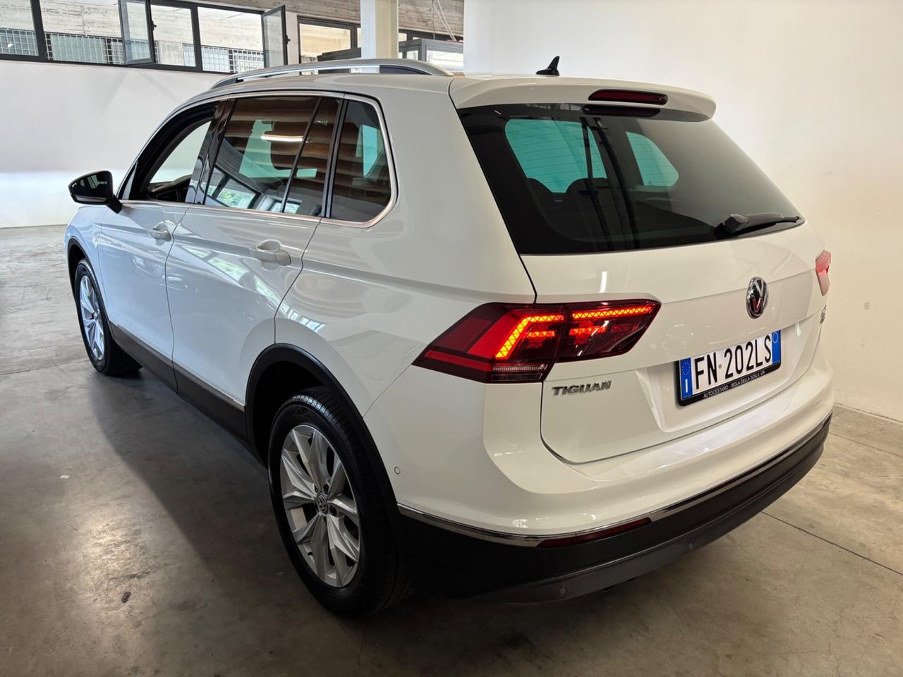 Volkswagen Tiguan 2.0 TDI DSG 4MOTION ALCANTARA