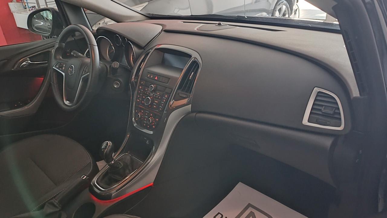 Opel Astra 1.7 CDTI 110CV Sports Tourer Cosmo