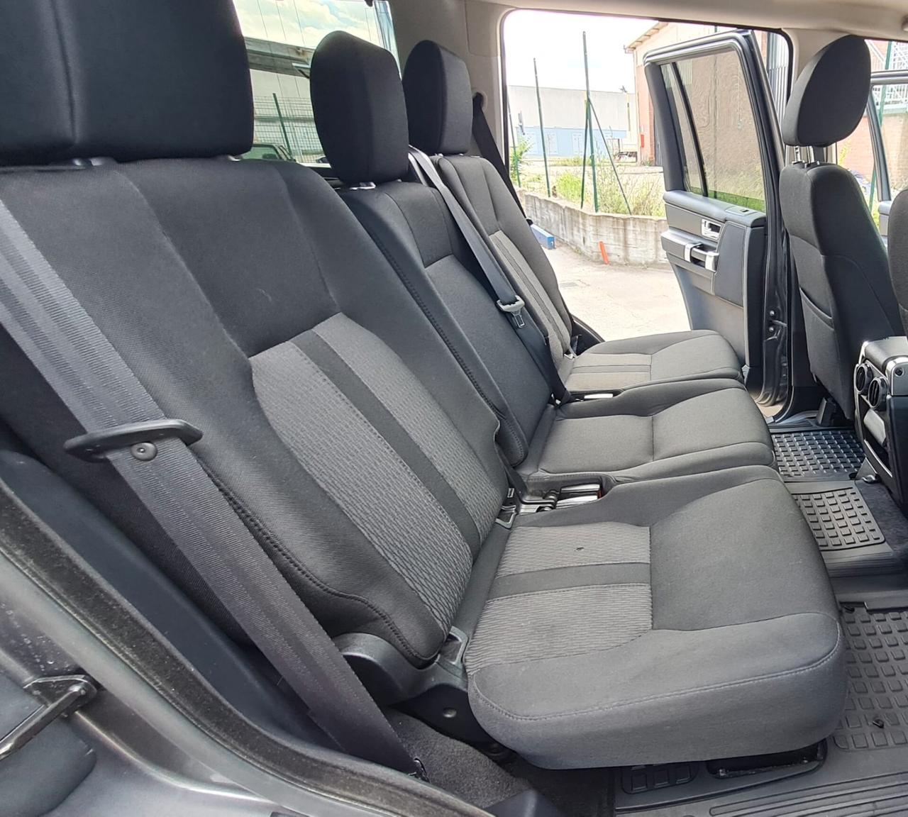 Land Rover Discovery 4 3.0 TDV6 211CV SE