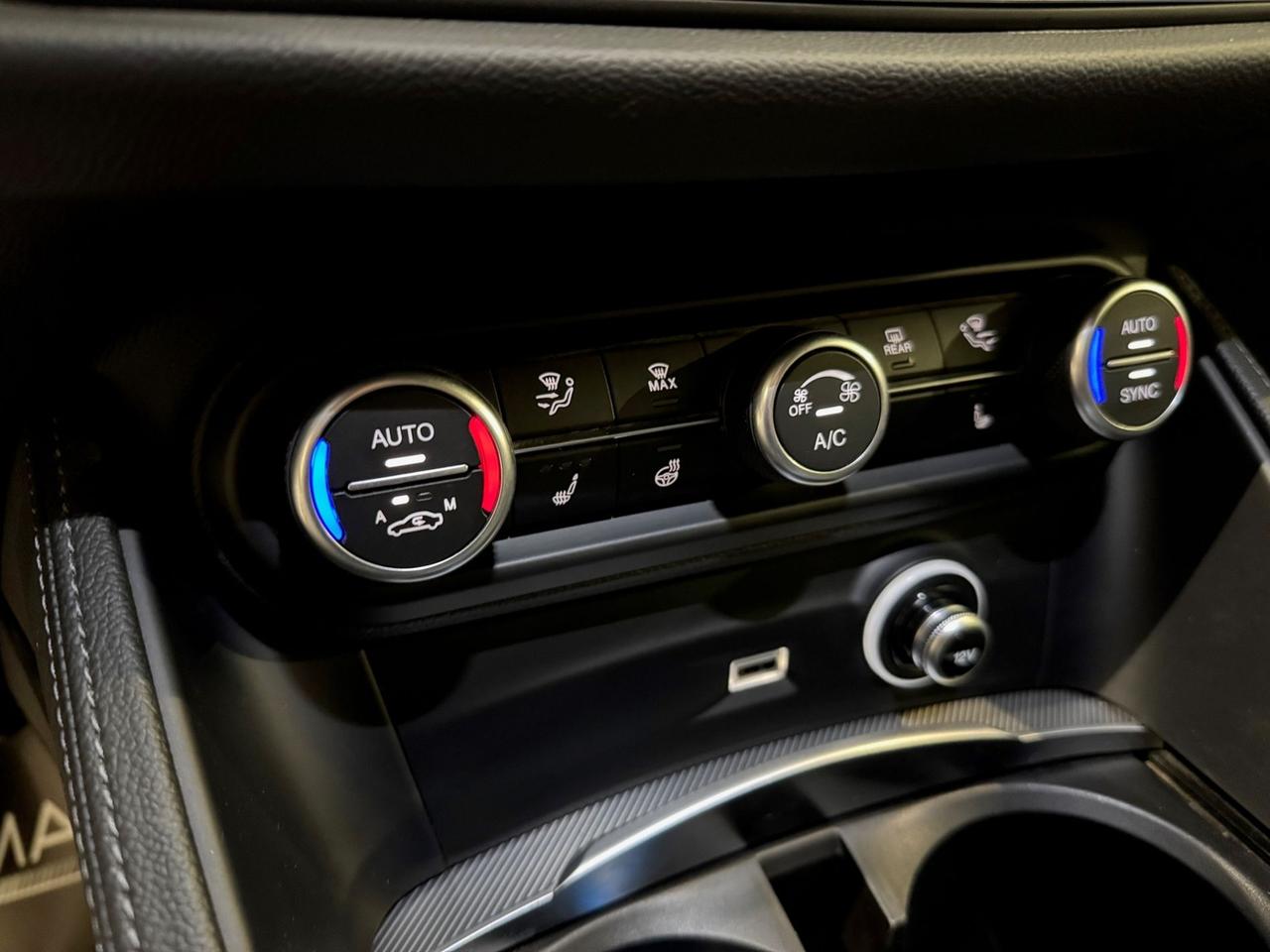 ALFA ROMEO Stelvio 2023 2.2 t Veloce Q4 210cv auto