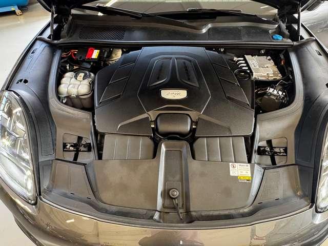 Porsche Cayenne 2.9 V6 441CV ASSE POST. STERZANTE R21 FULL