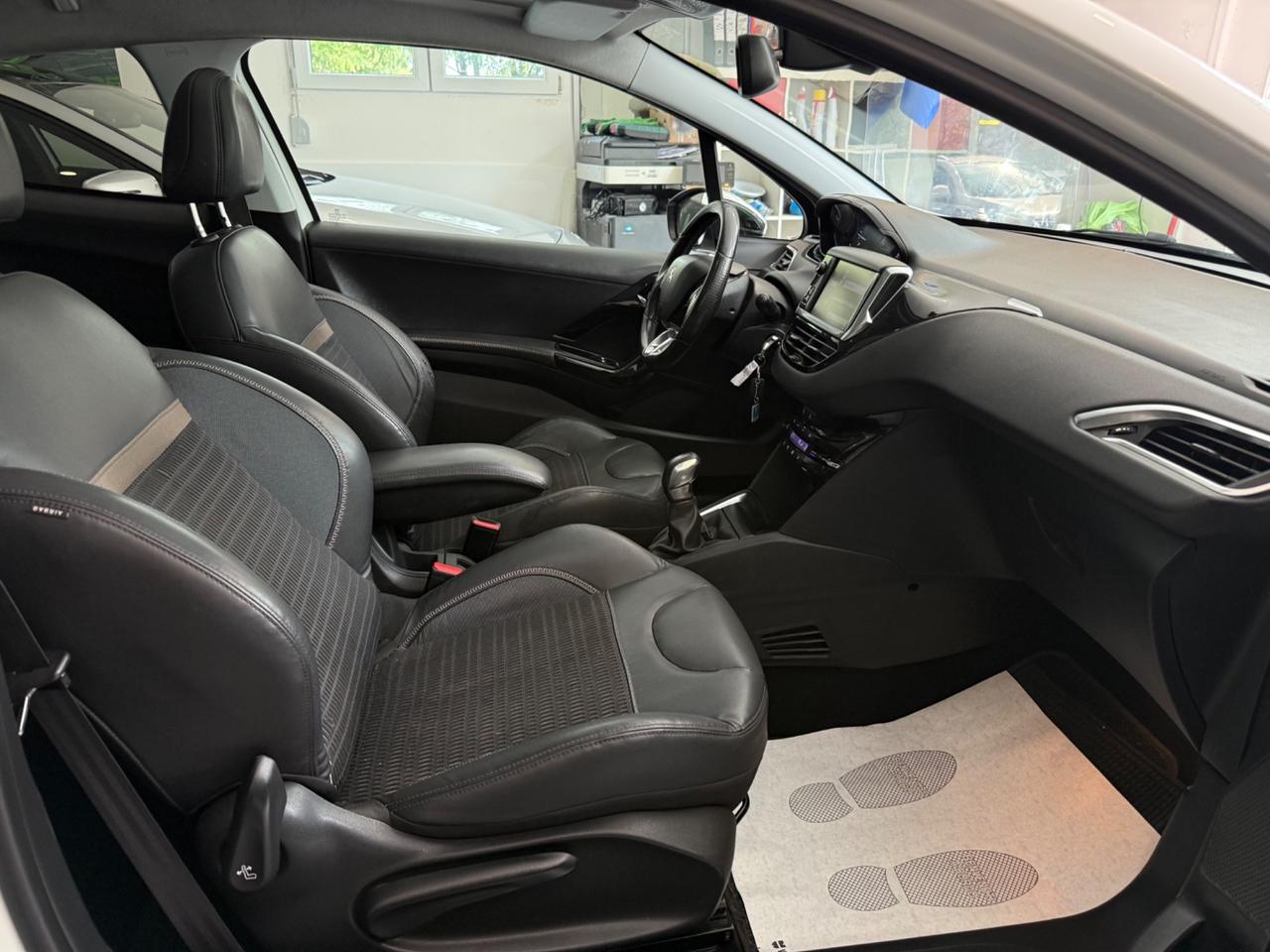 Peugeot 208 1.6 diesel 92 CV