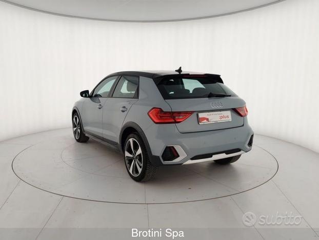 Audi A1 citycarver 30 TFSI Admired