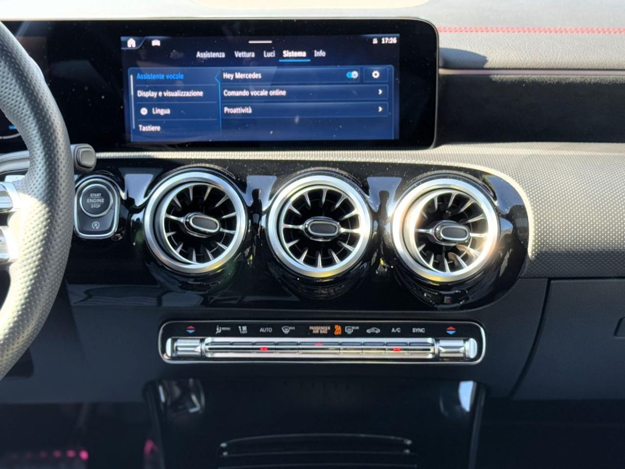 MERCEDES-BENZ CLA 200 Automatic AMG Line Premium 163CV Burmester®