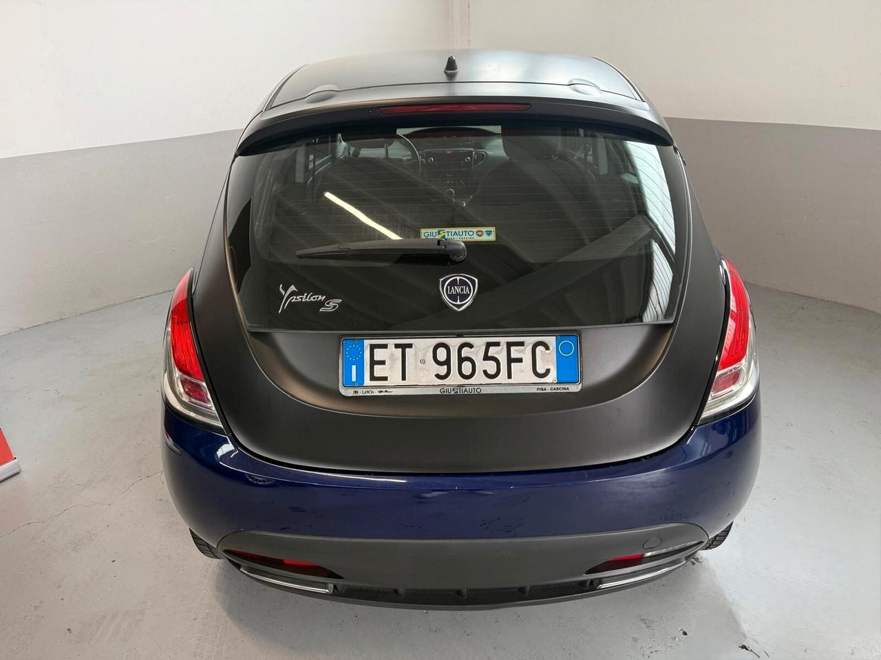 Lancia Ypsilon 1.2 69 CV 5 porte S Momodesign