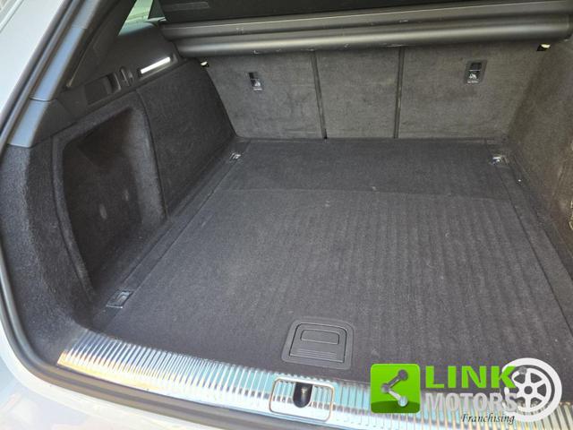 AUDI A4 Avant 40 TDI quattro S line edition
