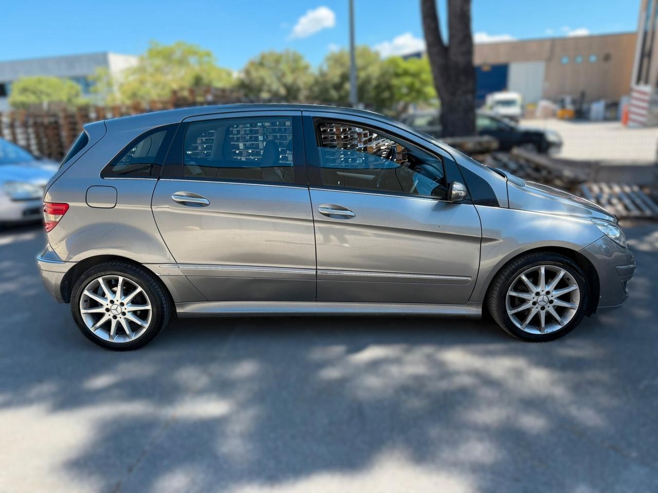 MERCEDES B180 2.0 D 2006 12 MESI DI GARANZIA