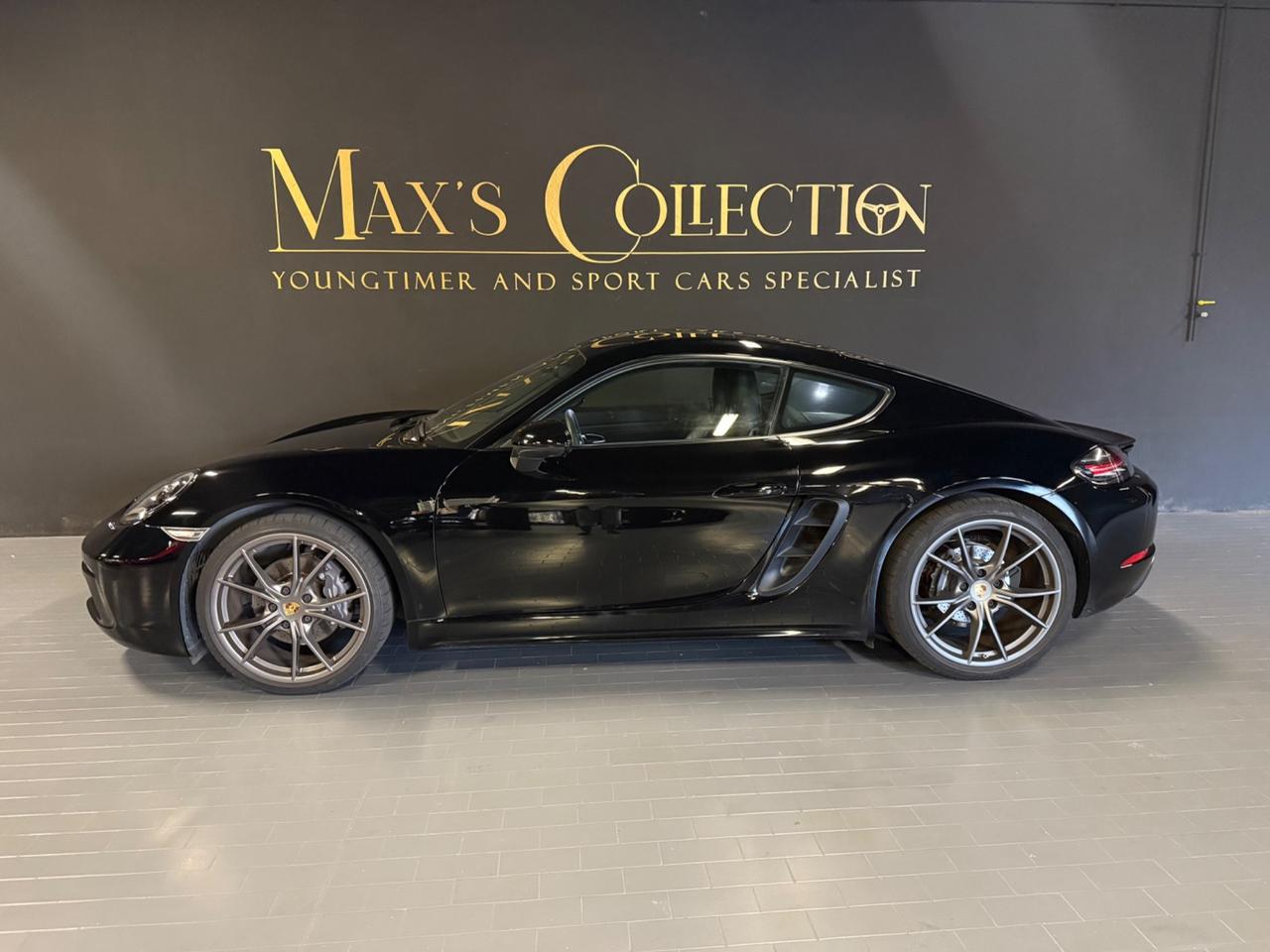 Porsche Cayman 718 PDK