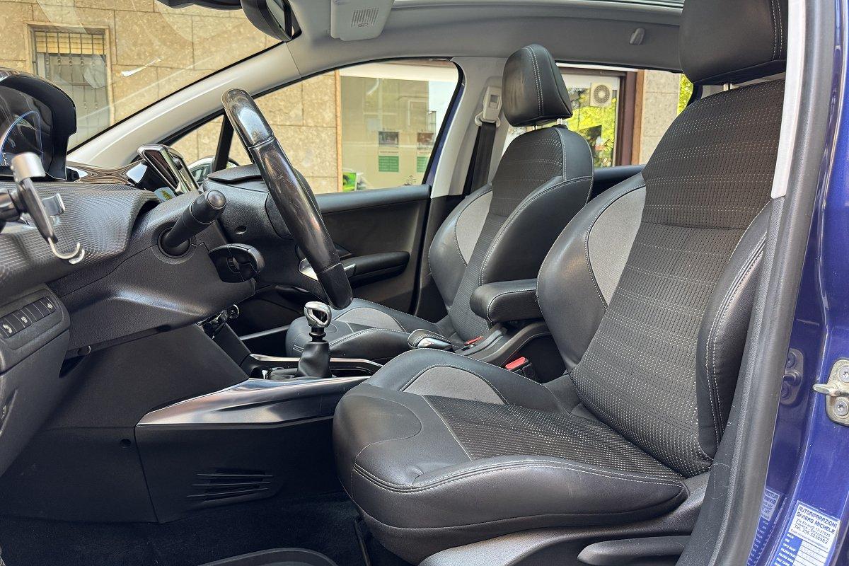PEUGEOT 2008 1° serie 1.6 e-HDi 115 CV Stop&Start Allure