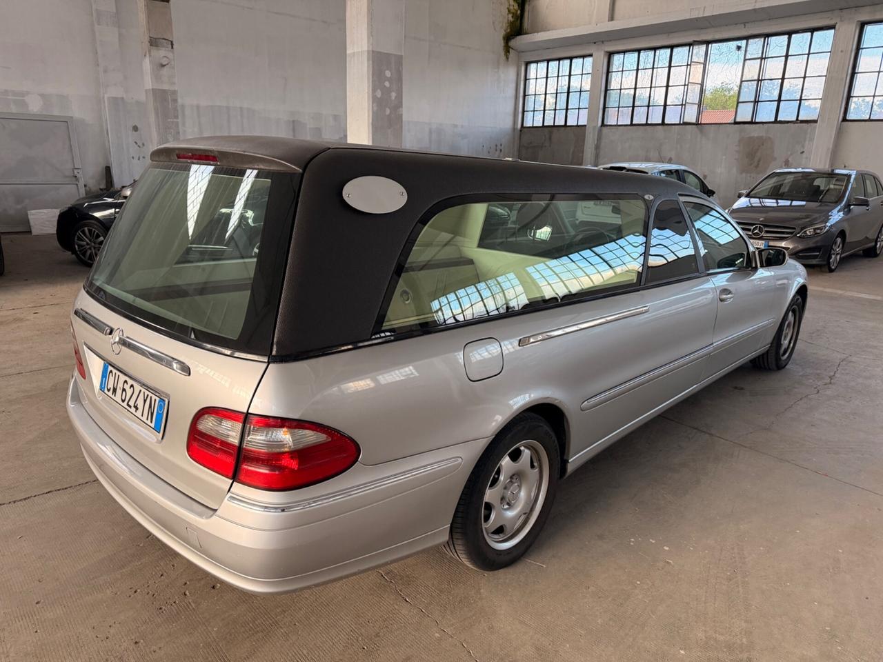 Mercedes-benz CARRO FUNEBRE
