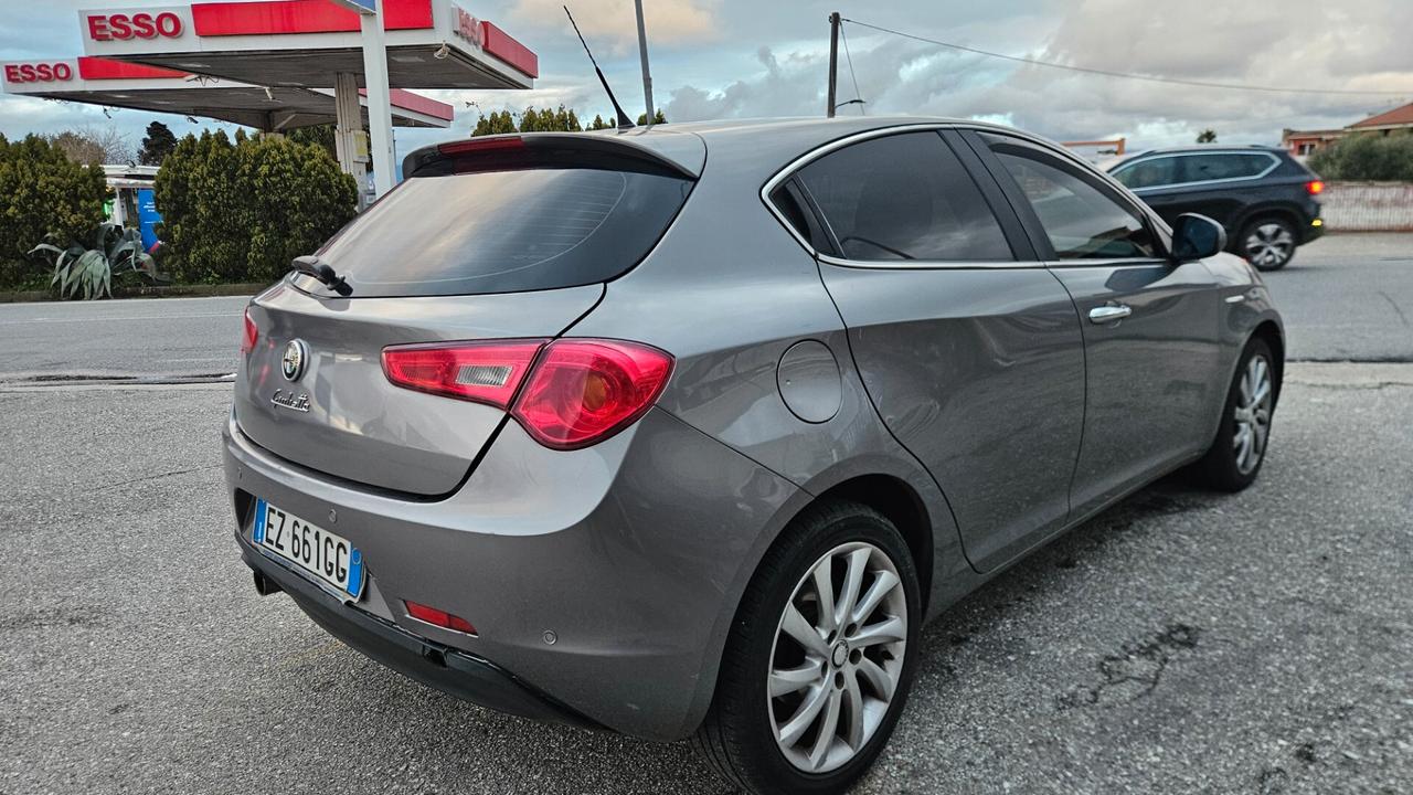 Alfa Romeo Giulietta 1.6 JTDm-2 105 CV Exclusive