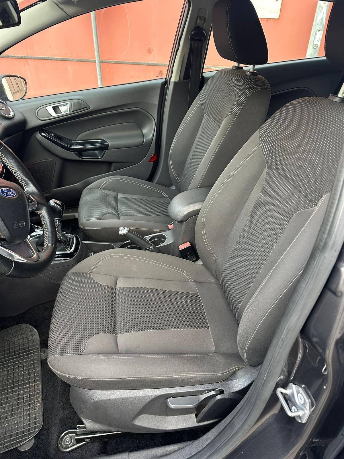 Ford Fiesta 1.5 TDCi 75CV 5 porte Titanium