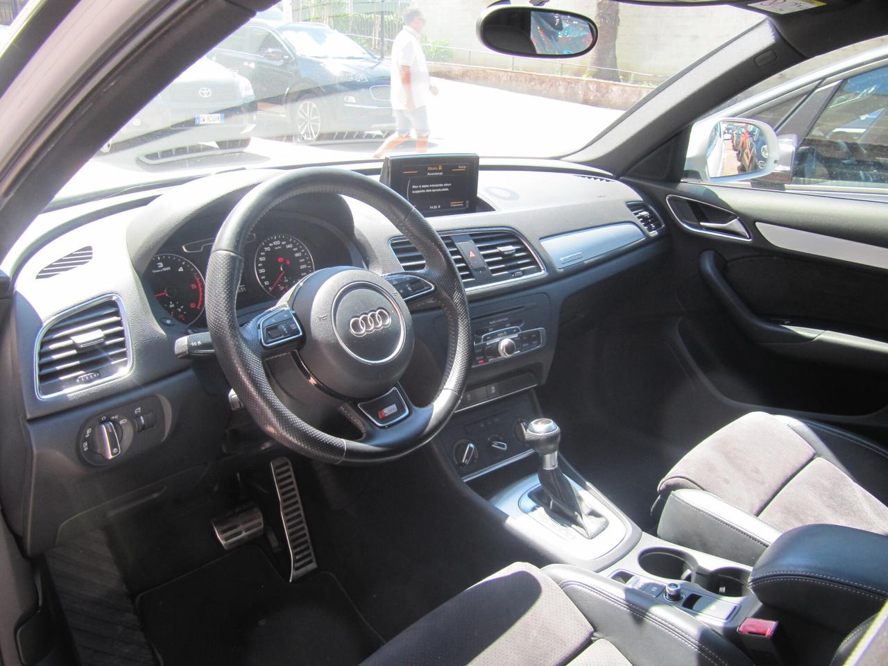 Audi Q3 2.0 TDI quattro S tronic Line Edition - automatico