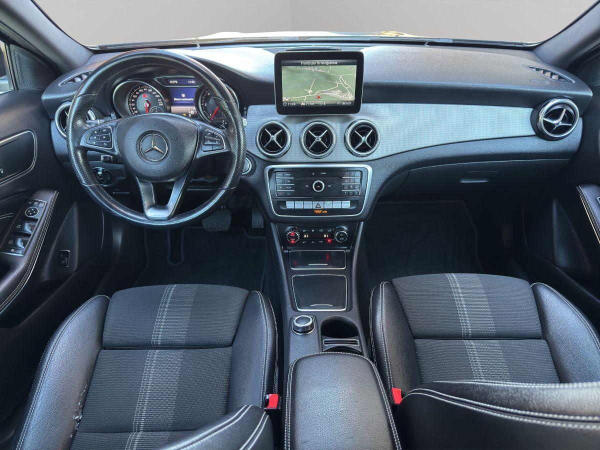 MERCEDES - Classe GLA - GLA 200 d 136CV Automatic Premium