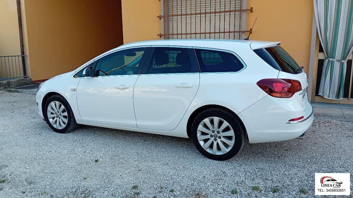 OPEL - Astra Station Wagon 1.4 benzina / gpl