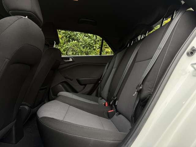 Hyundai i20 i20 II 2015 5p 1.2 Classic 84cv