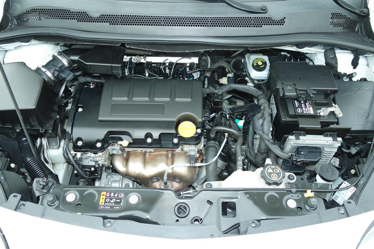 Opel Corsa 1.4 90CV GPL Tech 5 porte 120 Anniversary