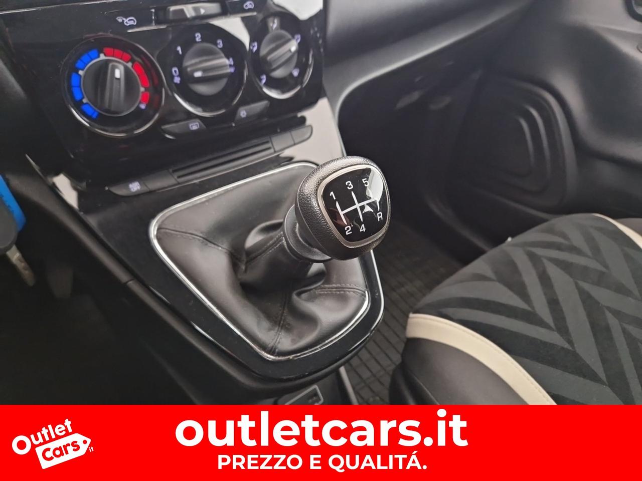Lancia Ypsilon 1.2 silver 69cv