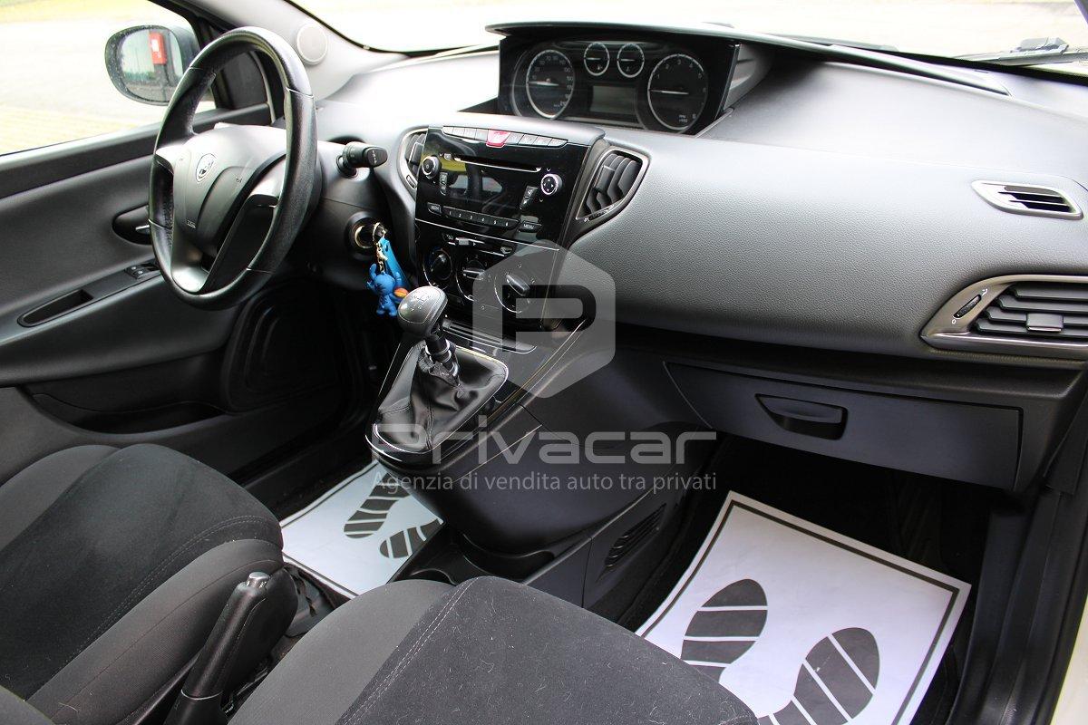 LANCIA Ypsilon 0.9 TwinAir 85 CV 5 porte S&S DFN Gold