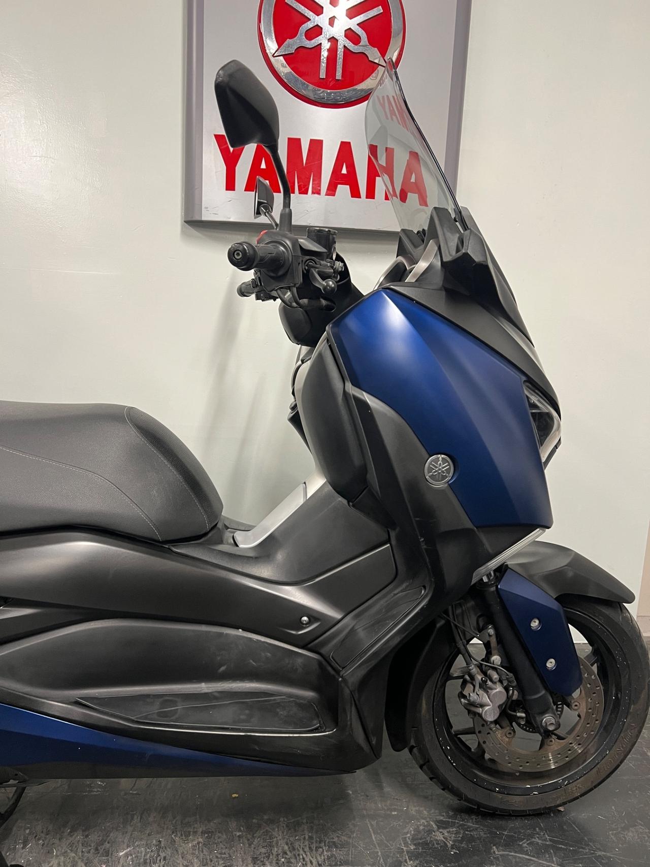 Yamaha X-Max 300
