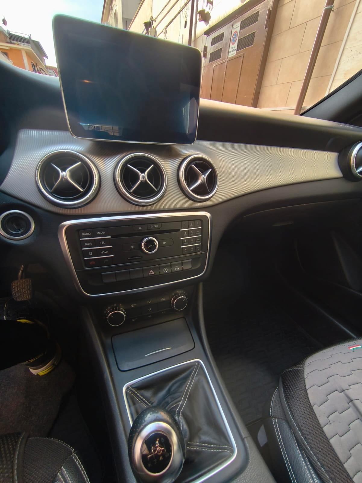 Mercedes-benz CLA 200 CDI S.W. Premium cv 136 cambio manuale