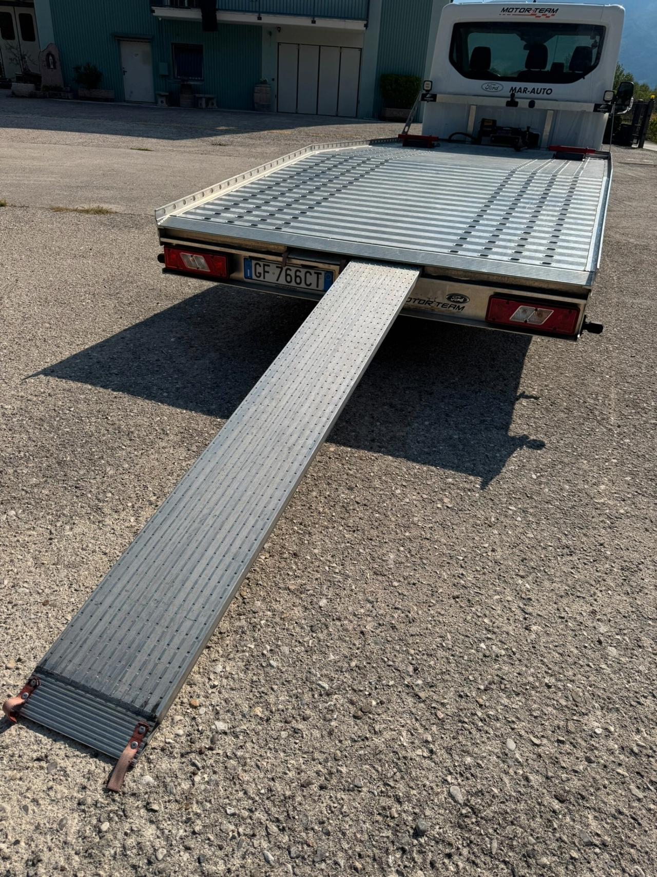 Ford Transit CARO ATTREZZI trasporto veicoli patente B