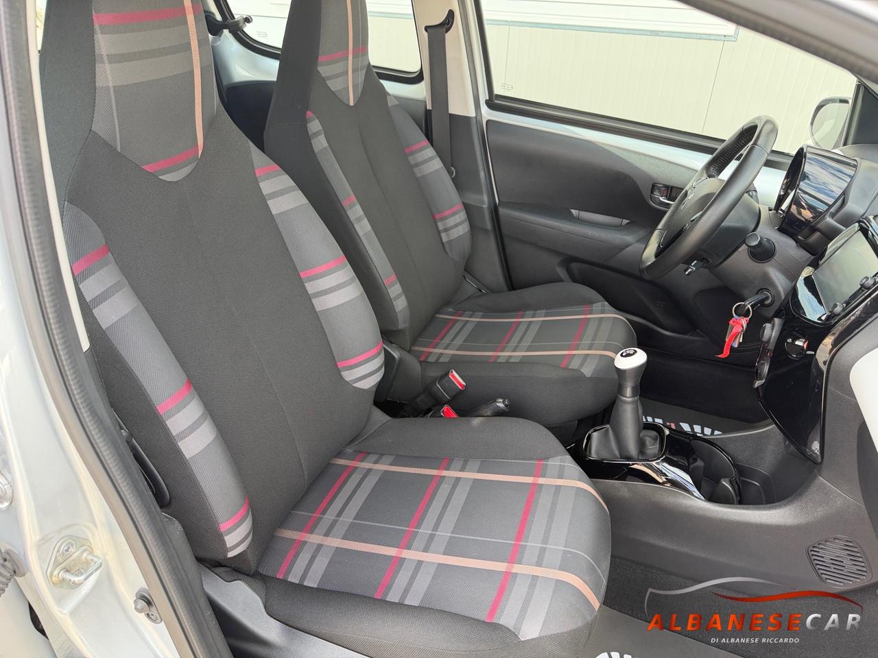 Peugeot 108 PureTech 82 5 porte Allure TOP!