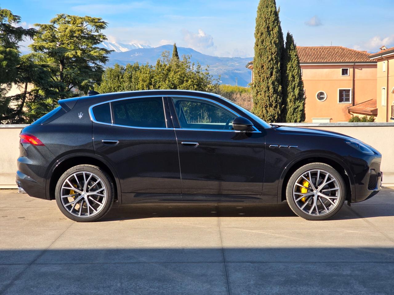Maserati Grecale MHEV 300 CV AWD GT