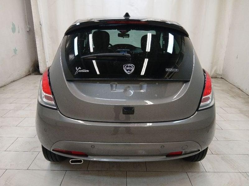 Lancia Ypsilon 1.0 firefly hybrid Gold Plus s&s 70cv