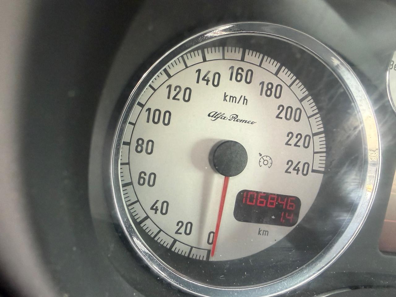 Alfa Romeo 147 1.6 BENZINA 2005