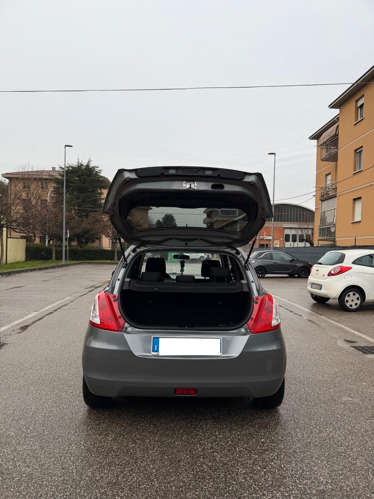 Suzuki Swift 1.2 - NEOPATENTATI - 12 MESI DI GARANZIA -