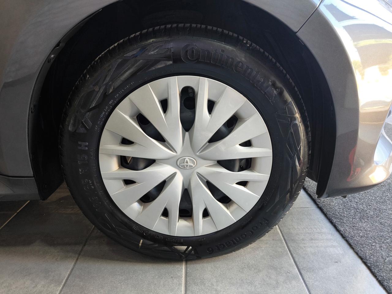 Toyota Yaris 1.5 Hybrid 5 porte Business