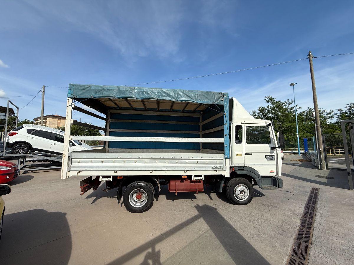 RENAULT FURGONE - CASSONE CON CENTINE E TELONE ( PATENTE C )