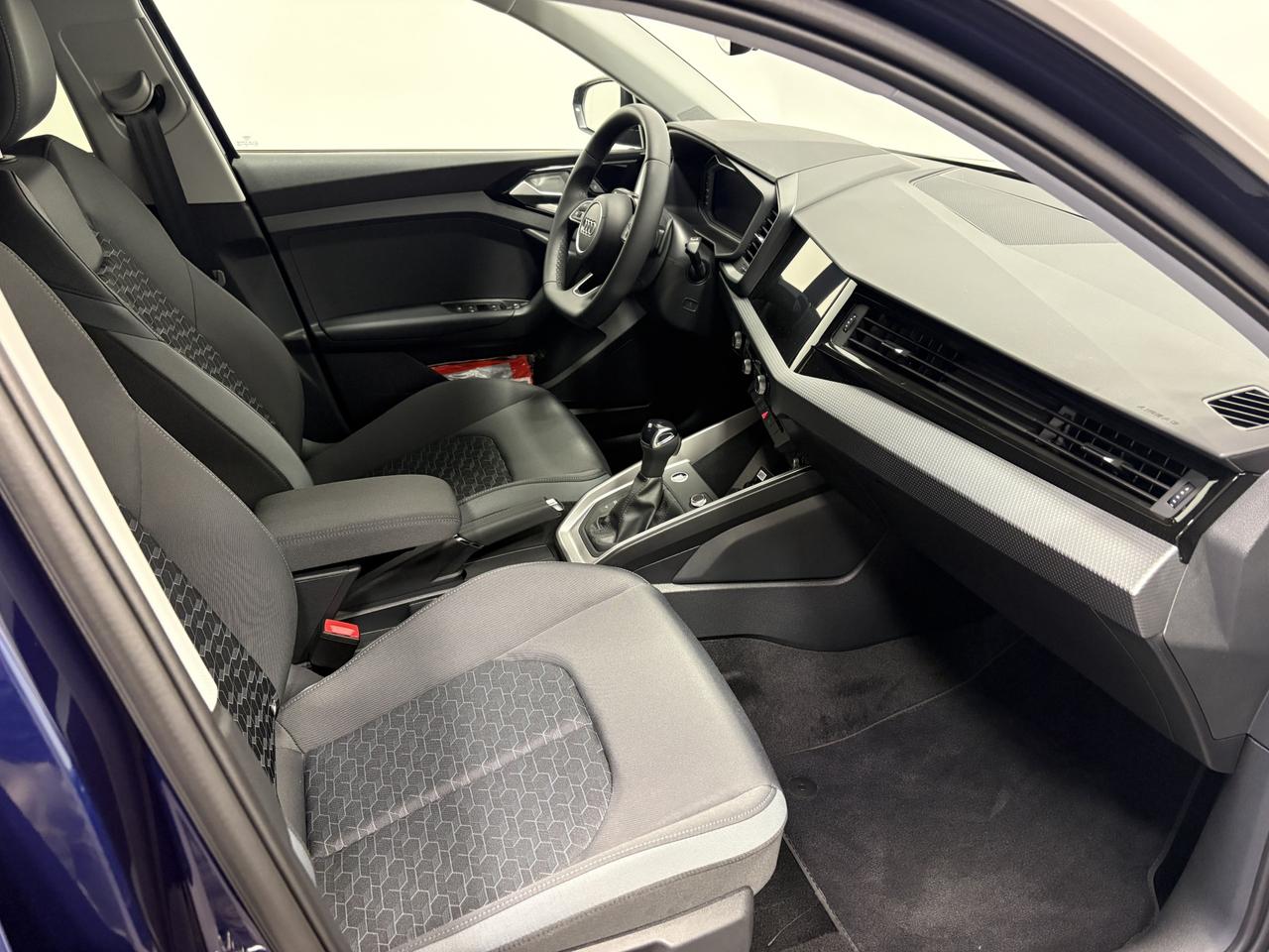 AUDI AUDI A1 SPORTBACK 30 TFSI S-TRONIC IDENTITY BLACK