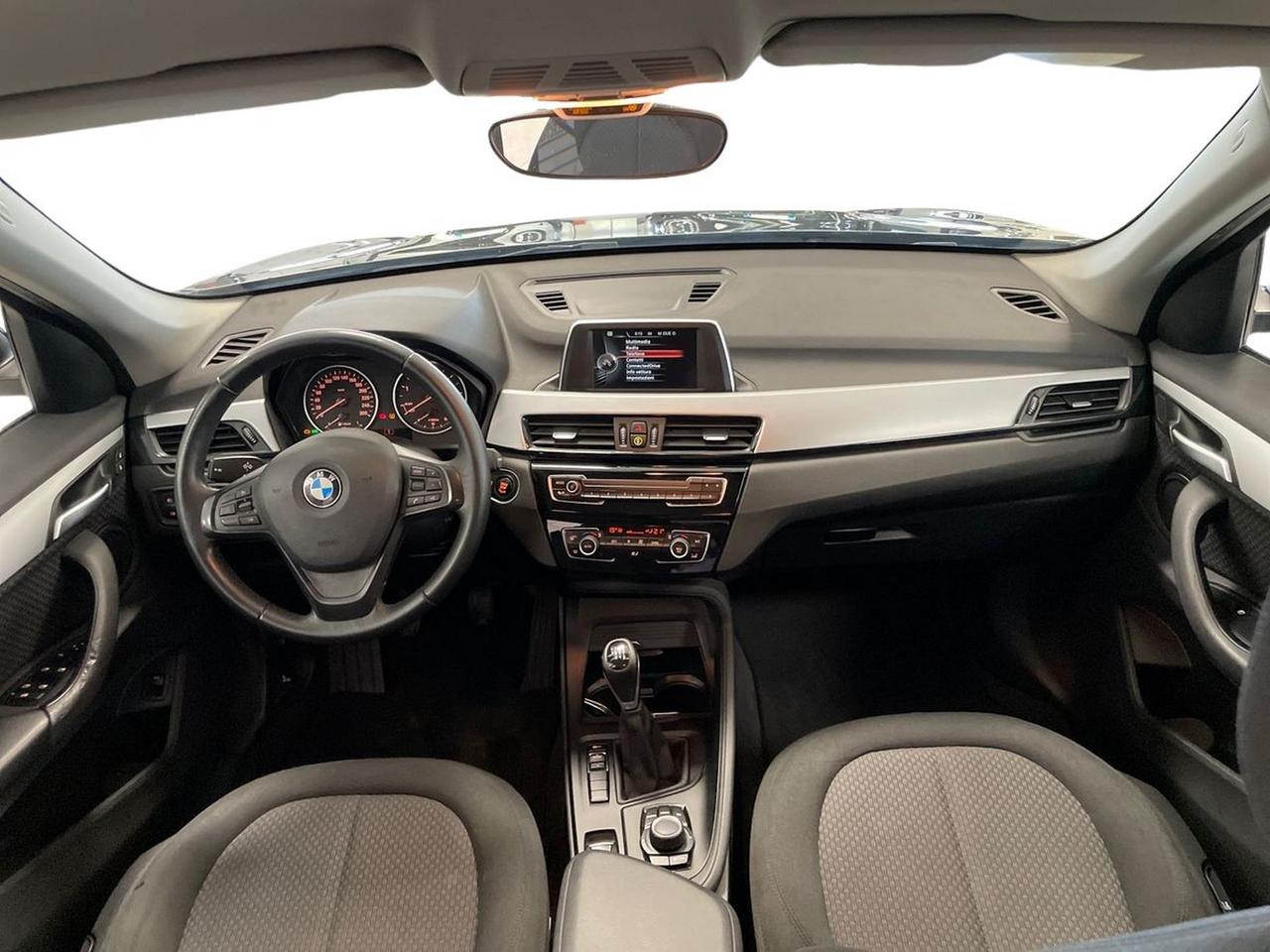 BMW X1 F48 - X1 sdrive18d Advantage