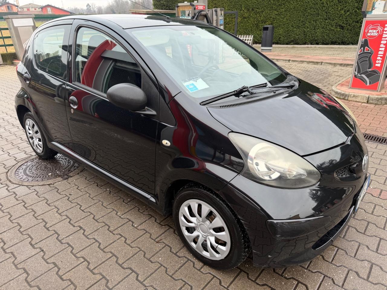Toyota Aygo 1.0 12V VVT-i 5 porte Sol