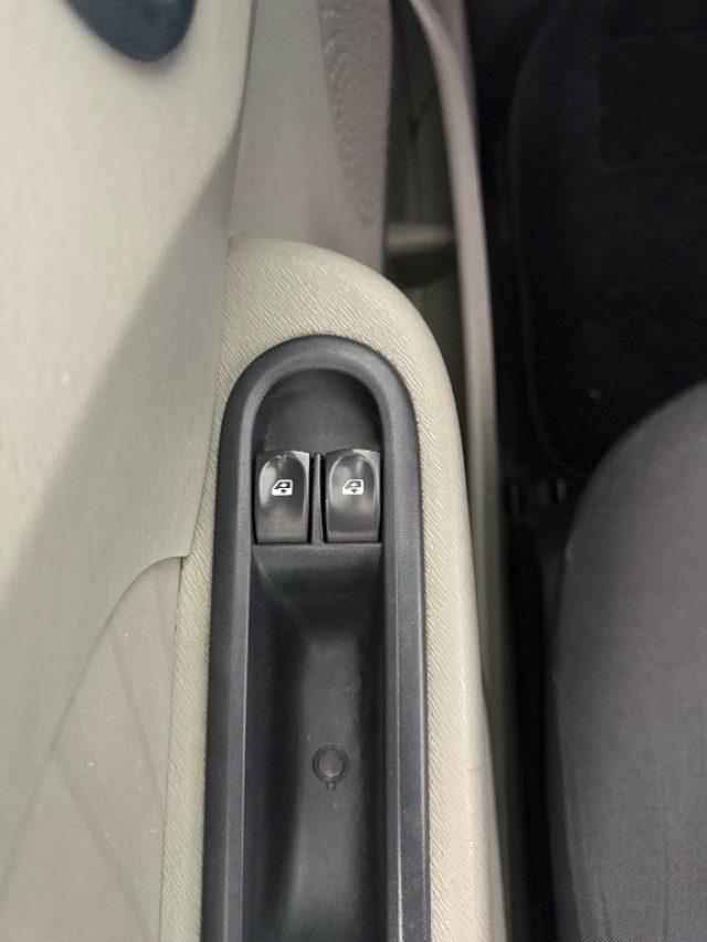 RENAULT Twingo 1.2 8V Le Iene