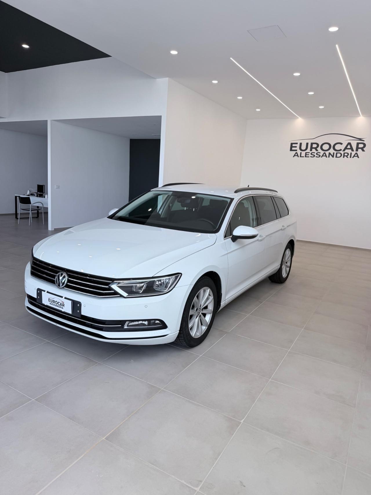 Volkswagen Passat Variant 1.6 TDI SCR DSG Business BMT