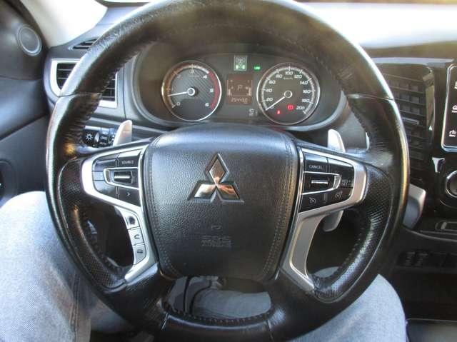 Mitsubishi L200 2.4d Intense Diamond 4wd 181cv auto N1 my17