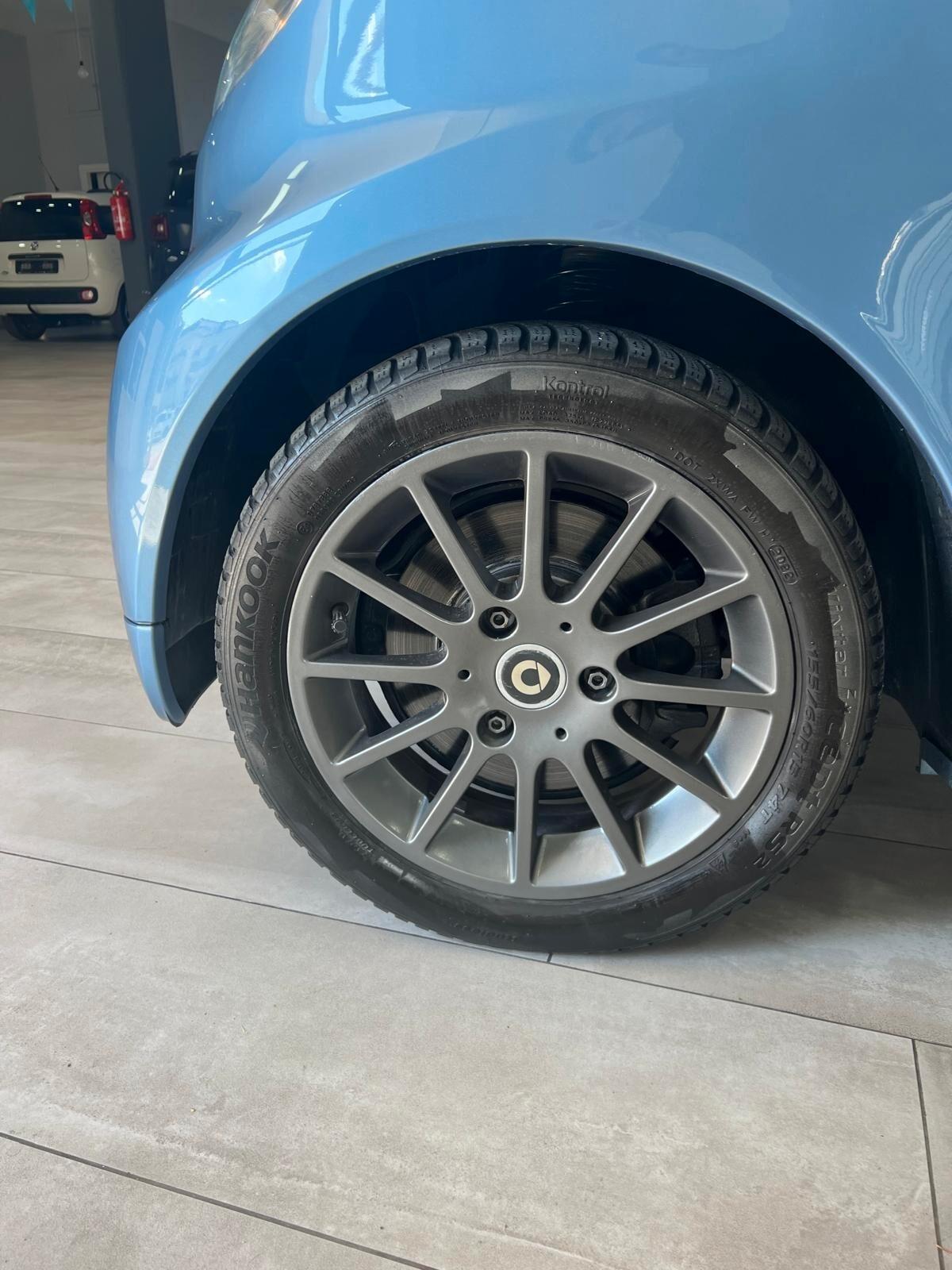 Smart ForTwo 1000 52 kW MHD coupé passion