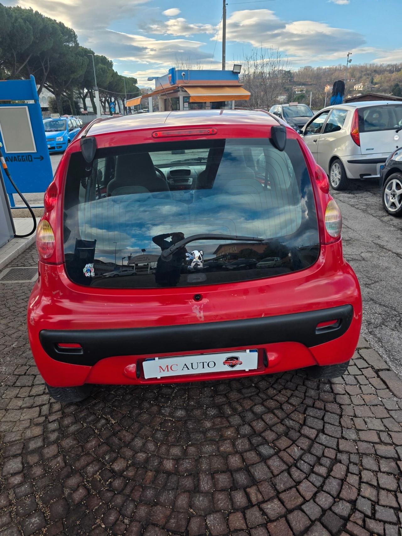 Peugeot 107 1.0 68CV 3p. Sweet Years con 190.000km