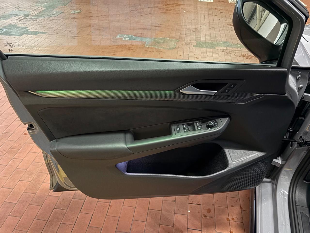 Volkswagen Golf 2.0 TDI 150 CV DSG SCR R-Line