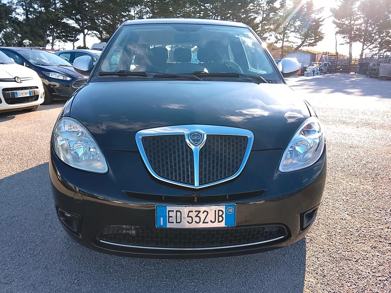 Lancia Ypsilon 1.2 argento