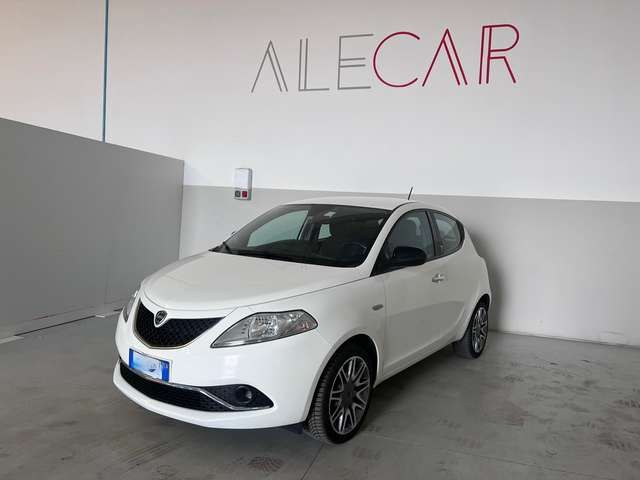 Lancia Ypsilon Ypsilon 1.2 Platinum 69cv X NEOPATENTATI