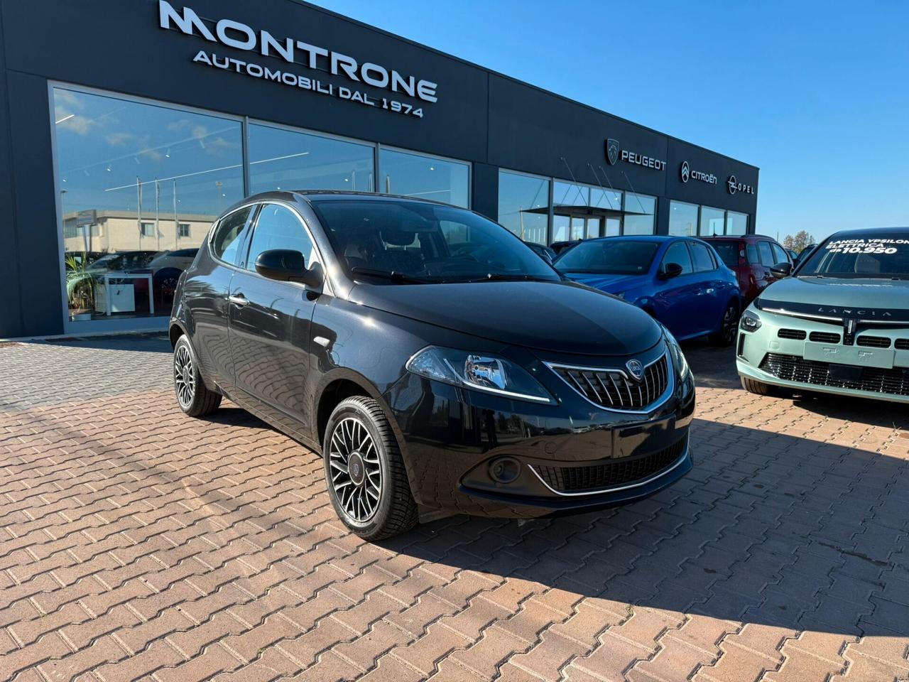 Lancia Ypsilon 1.0 FireFly 5 porte S&S Hybrid Platino